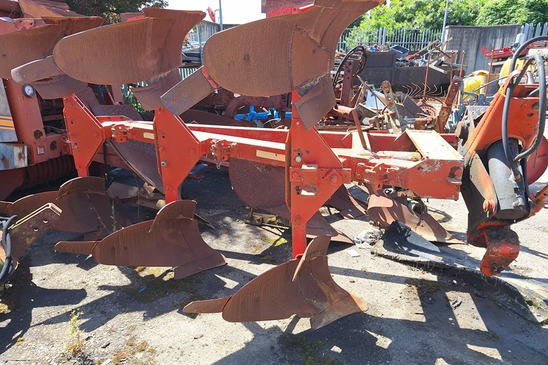 ARATRO TRIVOMERE